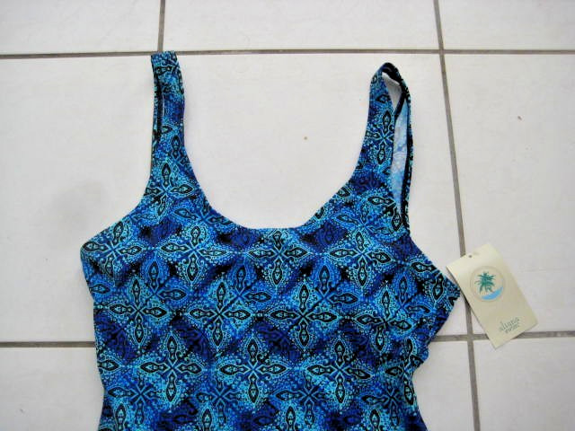 Aliana Shades of Blue Geometric One Piece Swimsuit Size 16 NWT