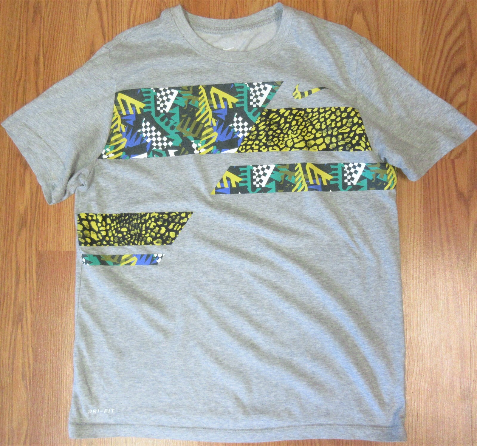 NIKE COTTON ASH GRAY T-SHIRT Sz MEDIUM, M