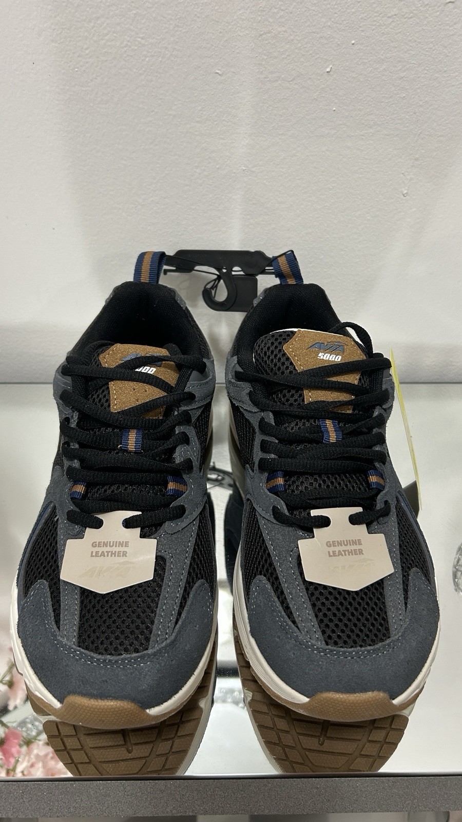 Avia 5000 Men’s Sneakers Size 10.5 Genuine Leather NWT Walking Comfort Shoes