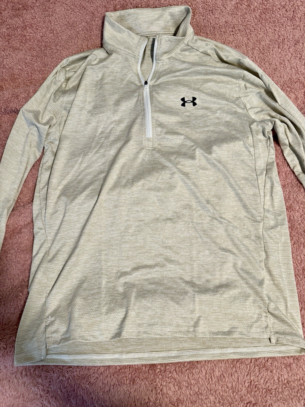 Under Armour Men’s Oat Colored Tech Vent 1/2 Zip Lightweight Jacket. Large. NWT