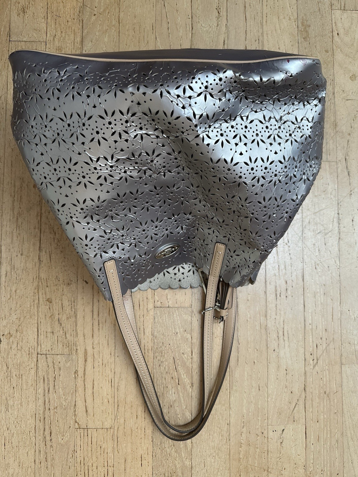 COACH Metro Eyelet Leather Tote With Tags And Attached Pouch Silver