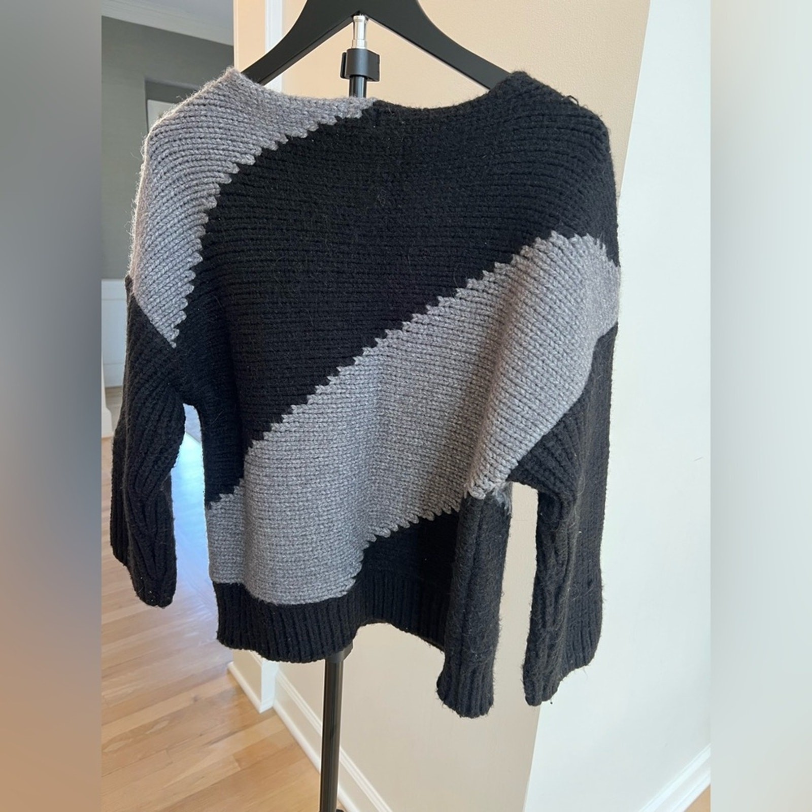Elan Chunky Knit Sweater (Sz S)