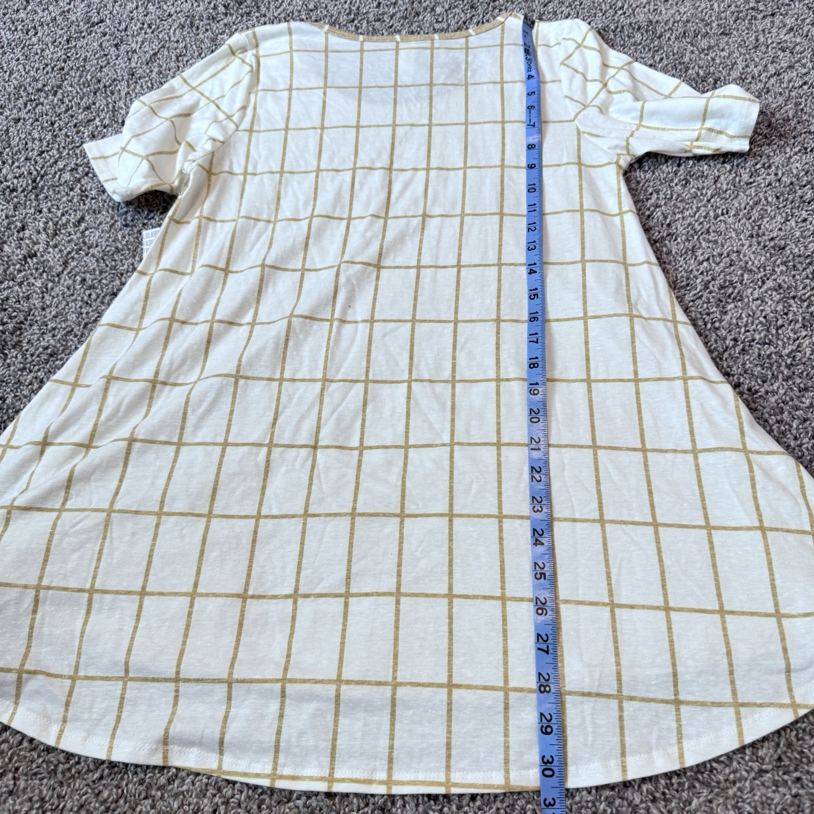 NWT LuLaRoe Perfect T Women’s Size Small Hi Low Hem Gold & White Grid FLAWED