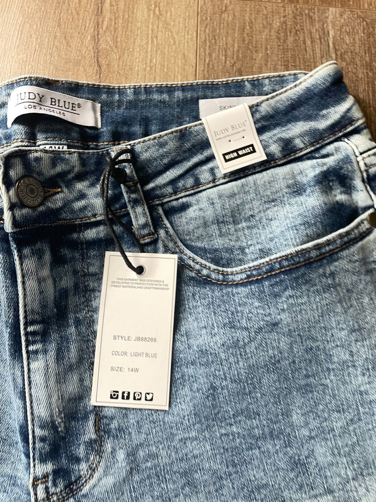 New PLUS Judy Blue Skinny Fit Light Blue Denim JB88266