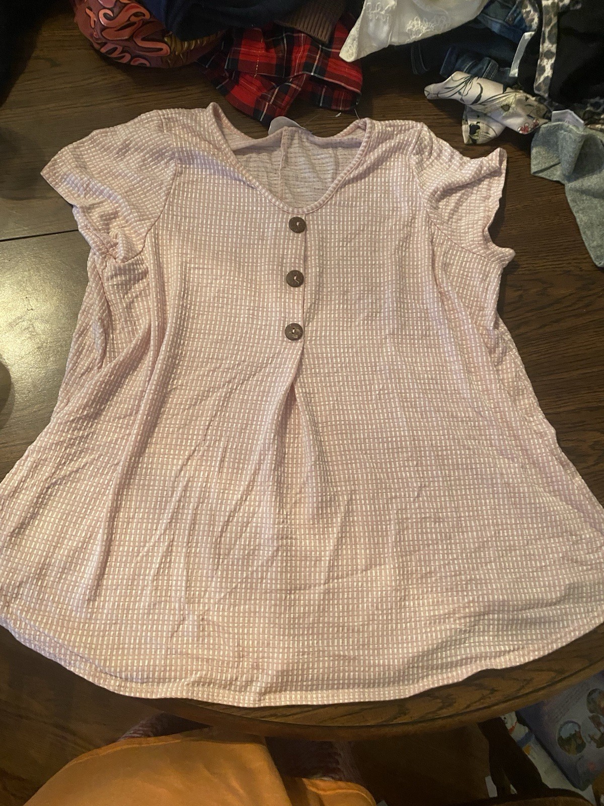 Star Vixen Women’s 2X Pink/White Check V-Neck Short Sleeve Knit Button Top
