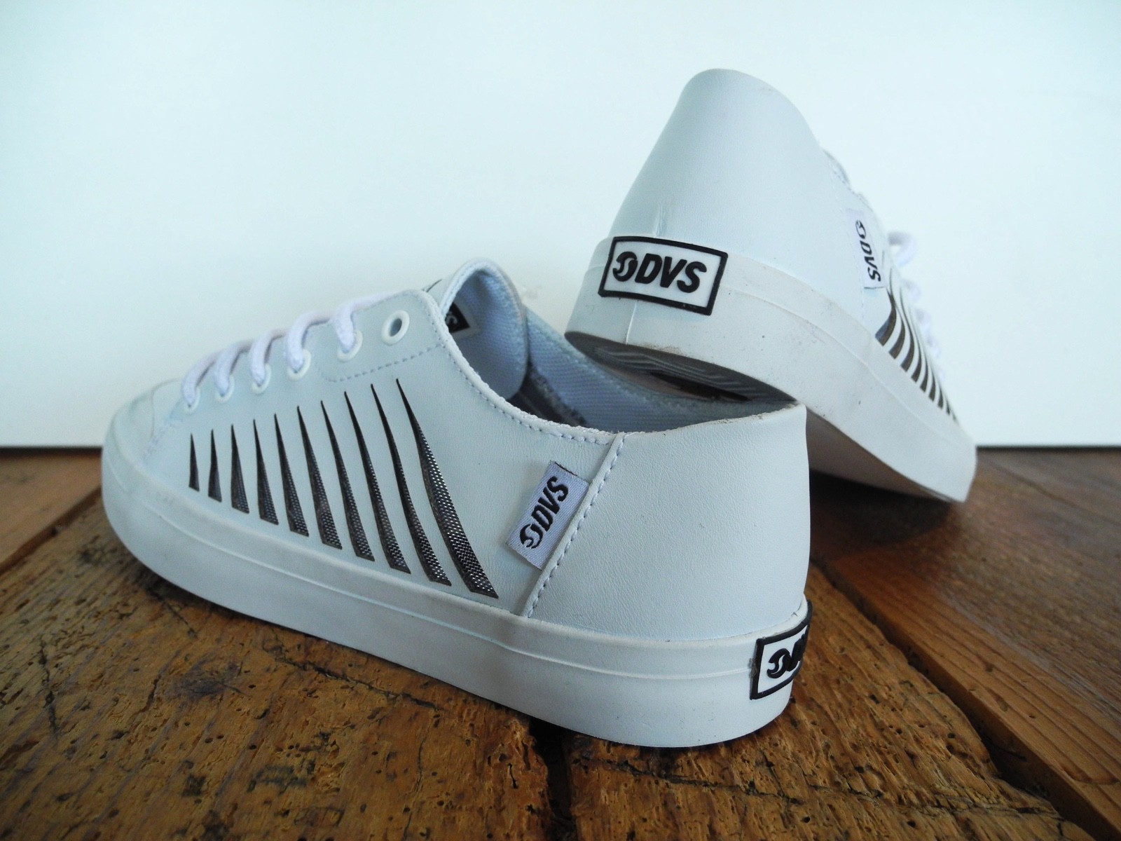 DVS SHOES EQUINOX WOMEN SNEAKER NEU GREY US 6 EUR 36.5 DVS SHOES