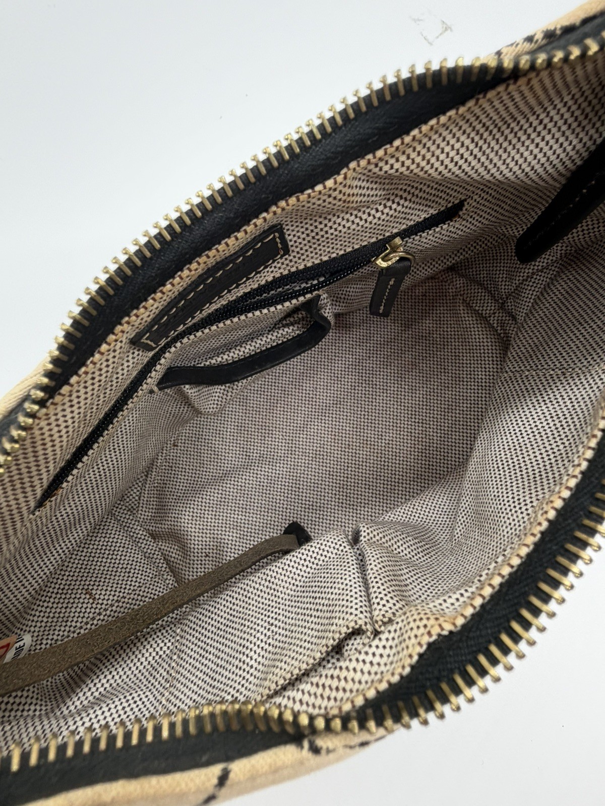 VTG Dooney & Bourke Cream Canvas Small Signature Hobo Shoulder Bucket Bag