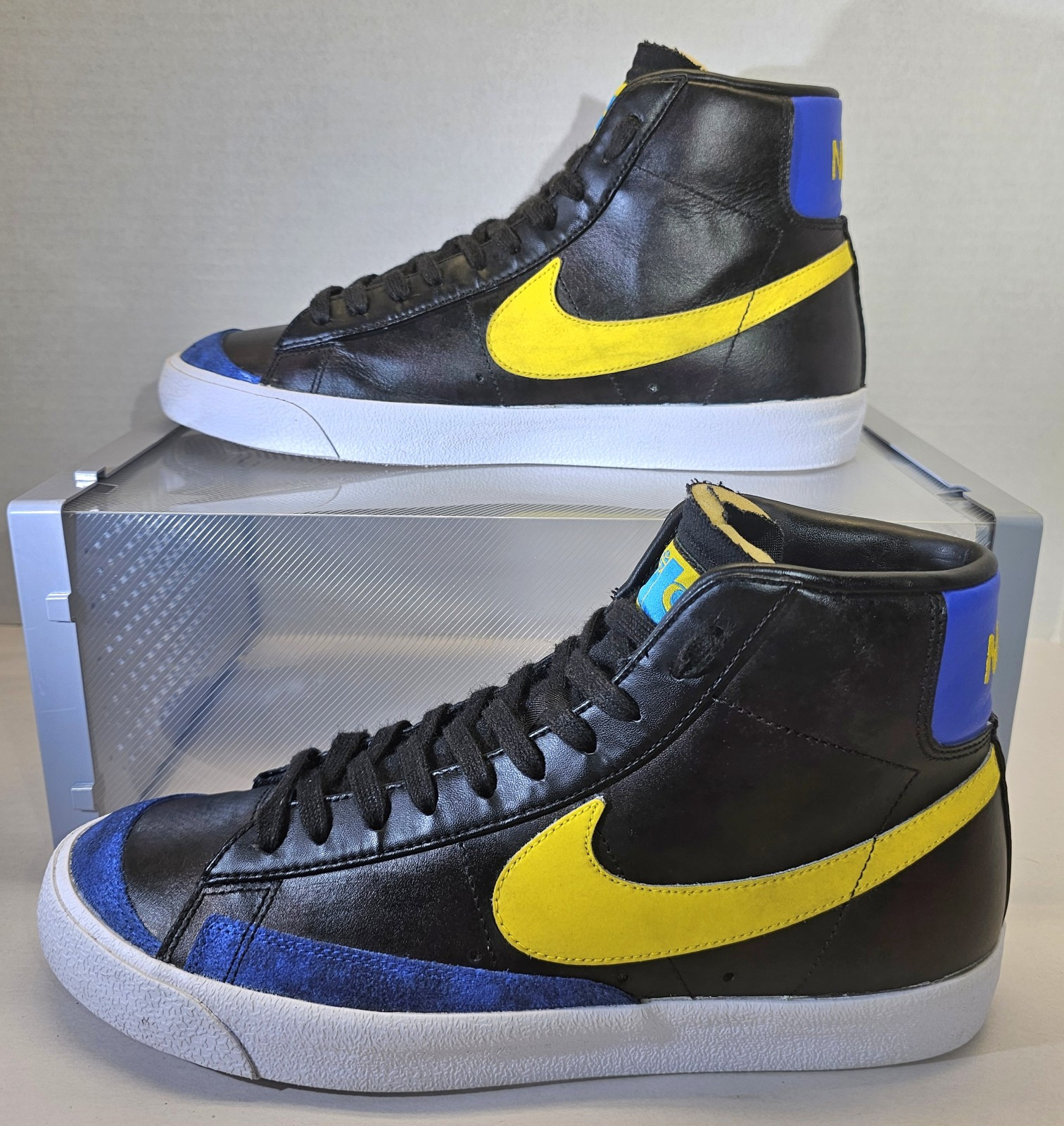 Nike Men’s Peace Love &Basketball Blazer Mid ’77 Black/ Blue/Yellow /White Sz10