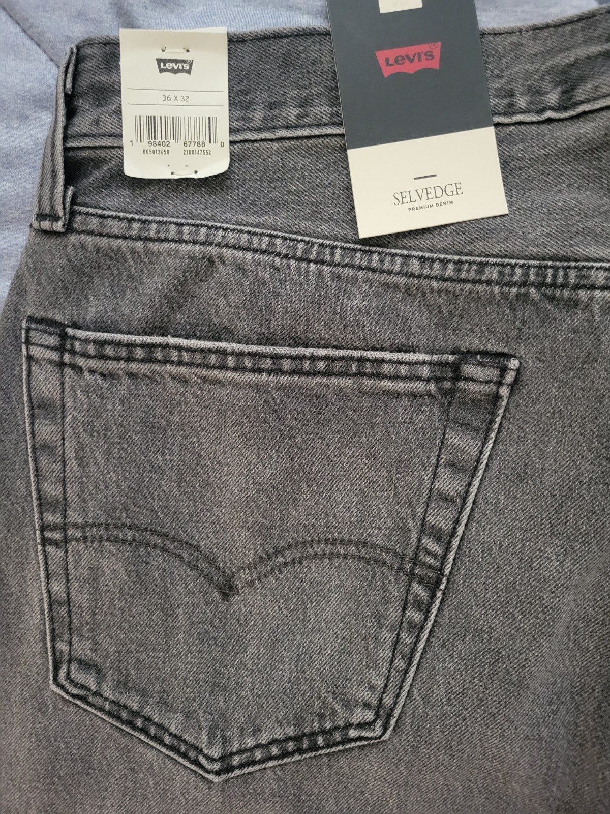 Levi’s 501 Selvedge Men’s Premium Straight Fit Jeans 36×32 Black Ash 005013658