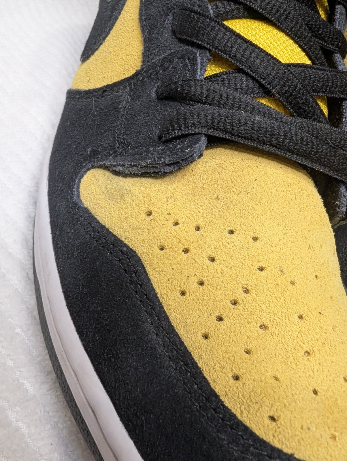 Nike SB Dunk High reverse goldenrod Size men’s 11.5