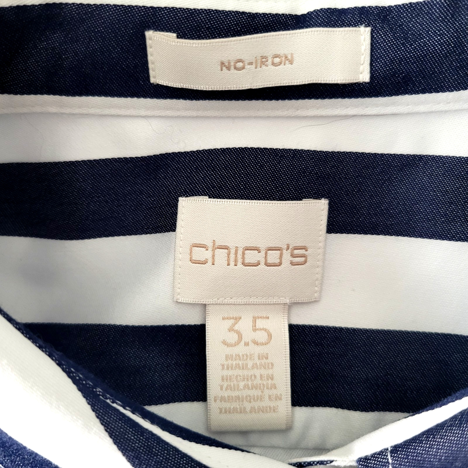 Chicos Shirt Womens 3.5 US XL 18 White Blue No Iron Stripe Pleated Stitch Back