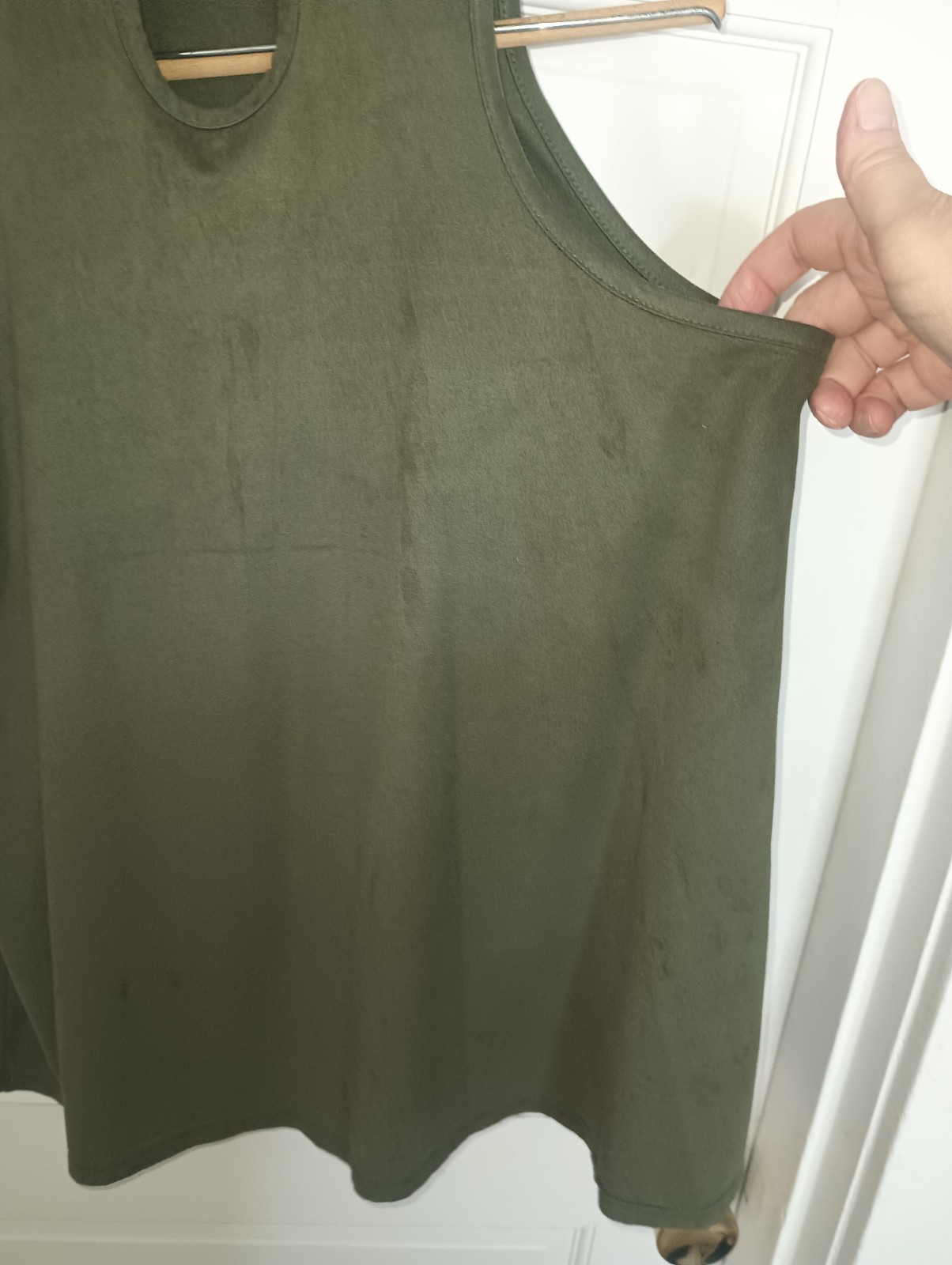 Madison & Berkeley Women’s Mock Neck Sleeveless Top Size Large Olive Green