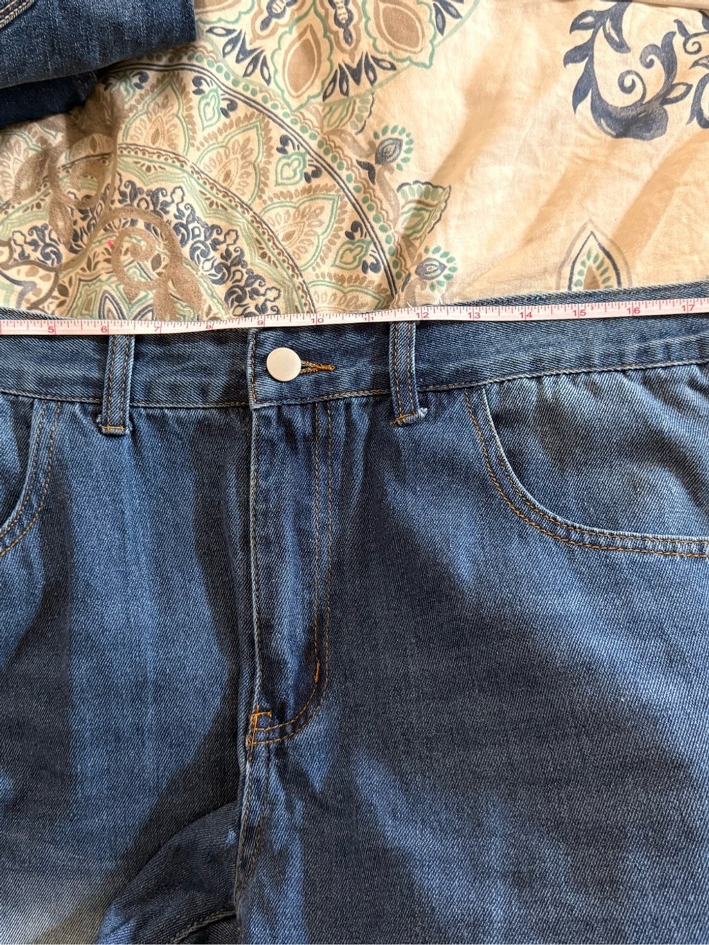 Women’s blue jeans size 0xl- waist 38/40”