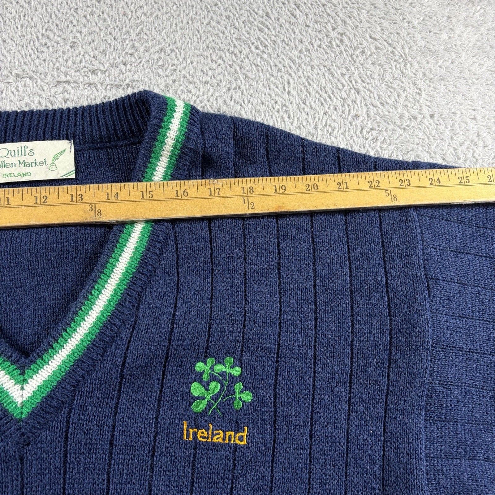 Quill’s Woolen Market Irish Sweater Ribbed Knit V Neck Shamrock Embroidered M