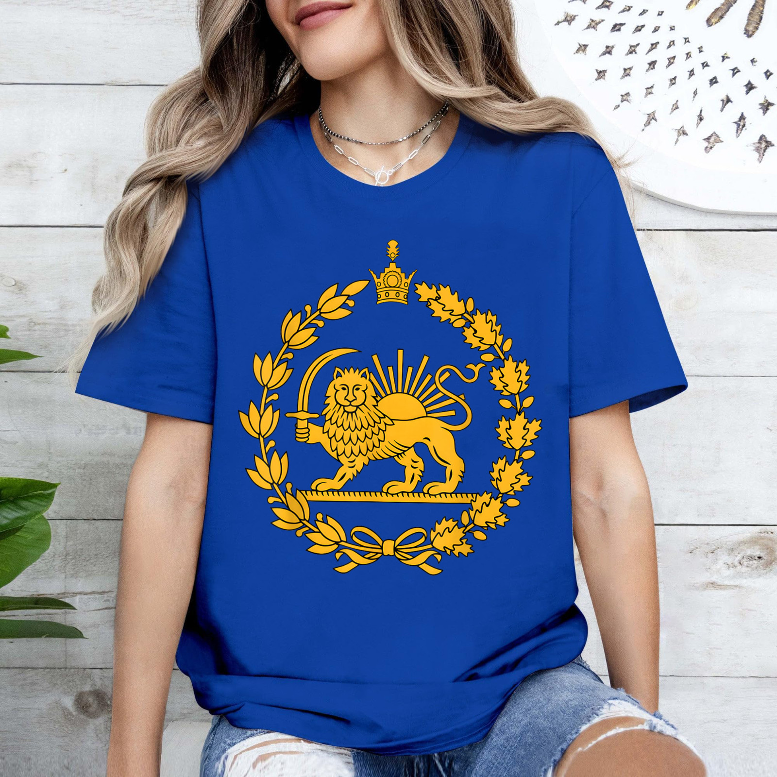 Lion and Sun Iran Persian Flag Iran Shir o Khorshid Graphic T-Shirt