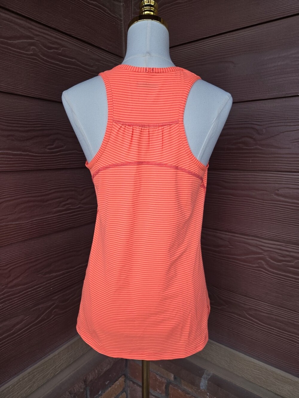 NWT Kirkland Signature Coral Stripe Performance Tank Top Women’s Size Medium