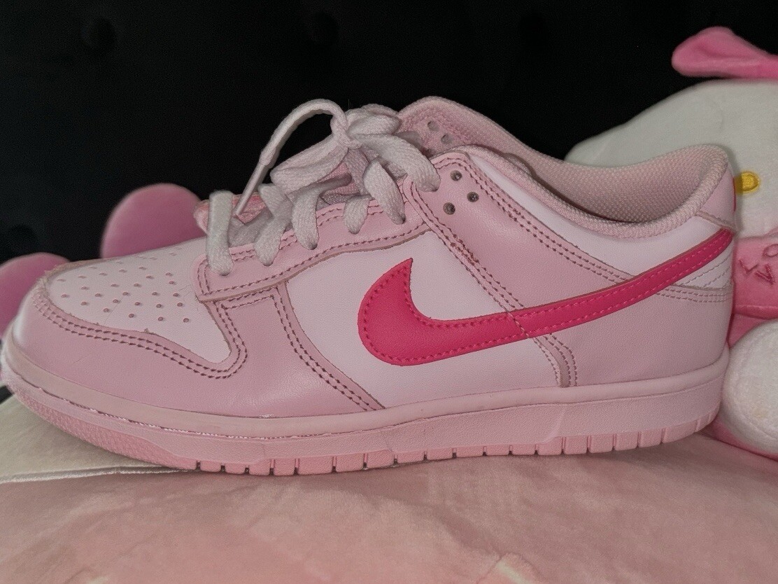 Nike Dunk Low pink