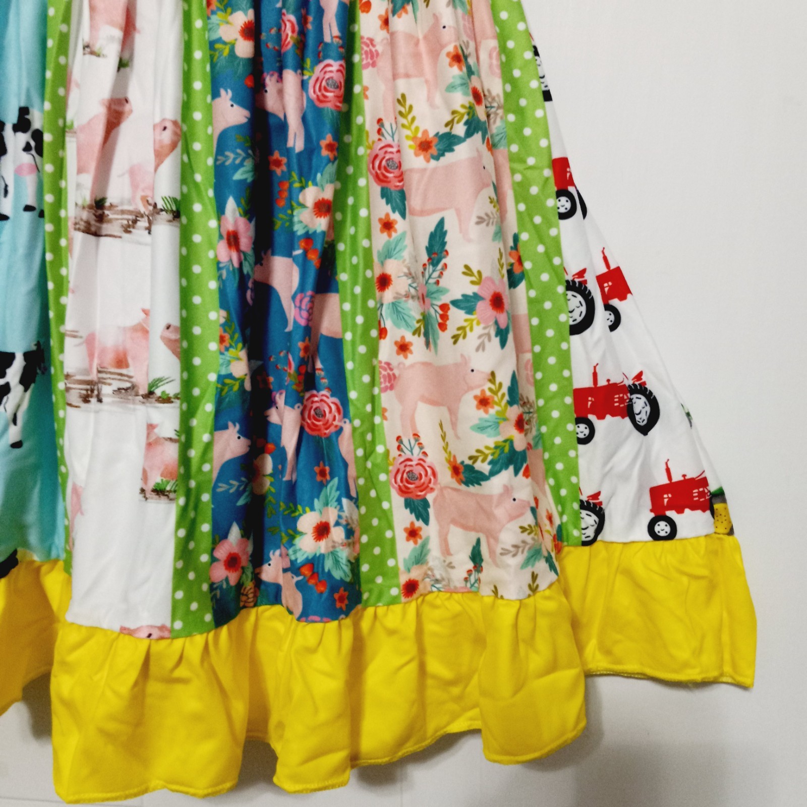 Boutique Girls Tractor Farm Panel Twirl Dress Size 6 Animals Sleeveless Pigs Cow
