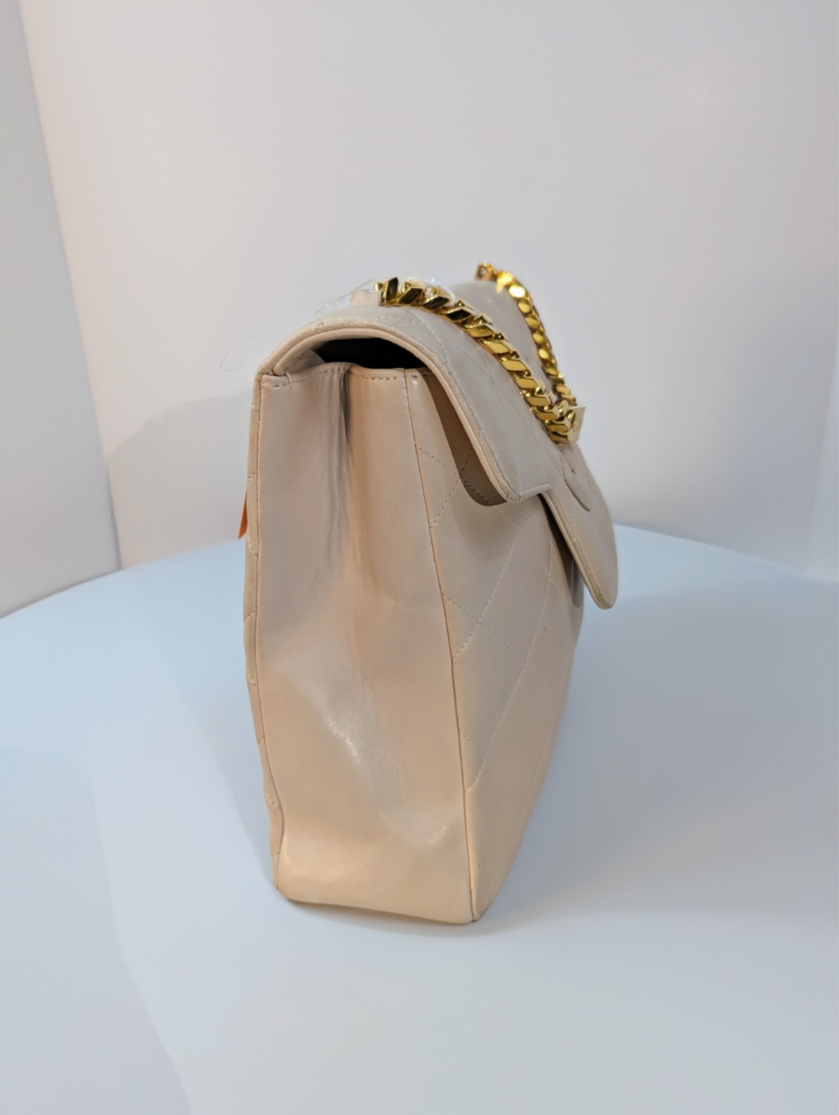 Chanel Vintage Lambskin CC Flap Shoulder Bag with 24K Gold-Plated Logo Chain