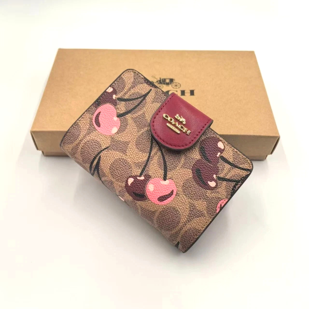 Coach Med Corner Zip Wallet Clutch CZ342 Brown Signature Canvas Cherry Print