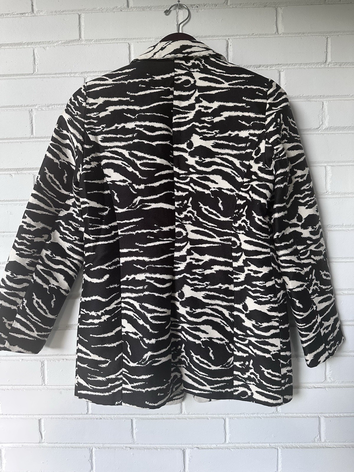 Chico’s Zebra Print Blazer Jacket Womens 0 Black White Lined Button 3/4