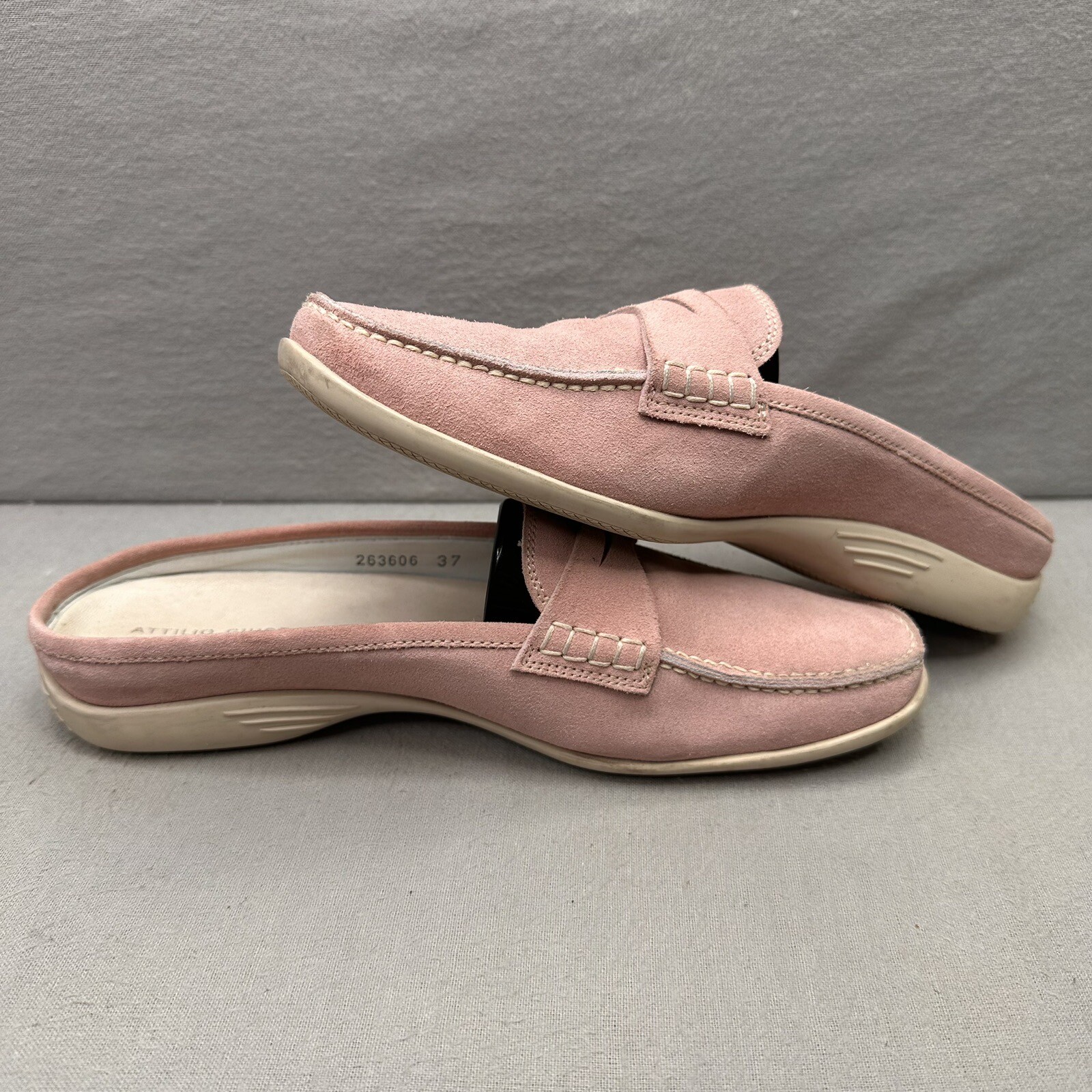 AGL Leombruni Womens Size 37 (US 7) Moccasin Faded Pink Suede Loafers Slip On