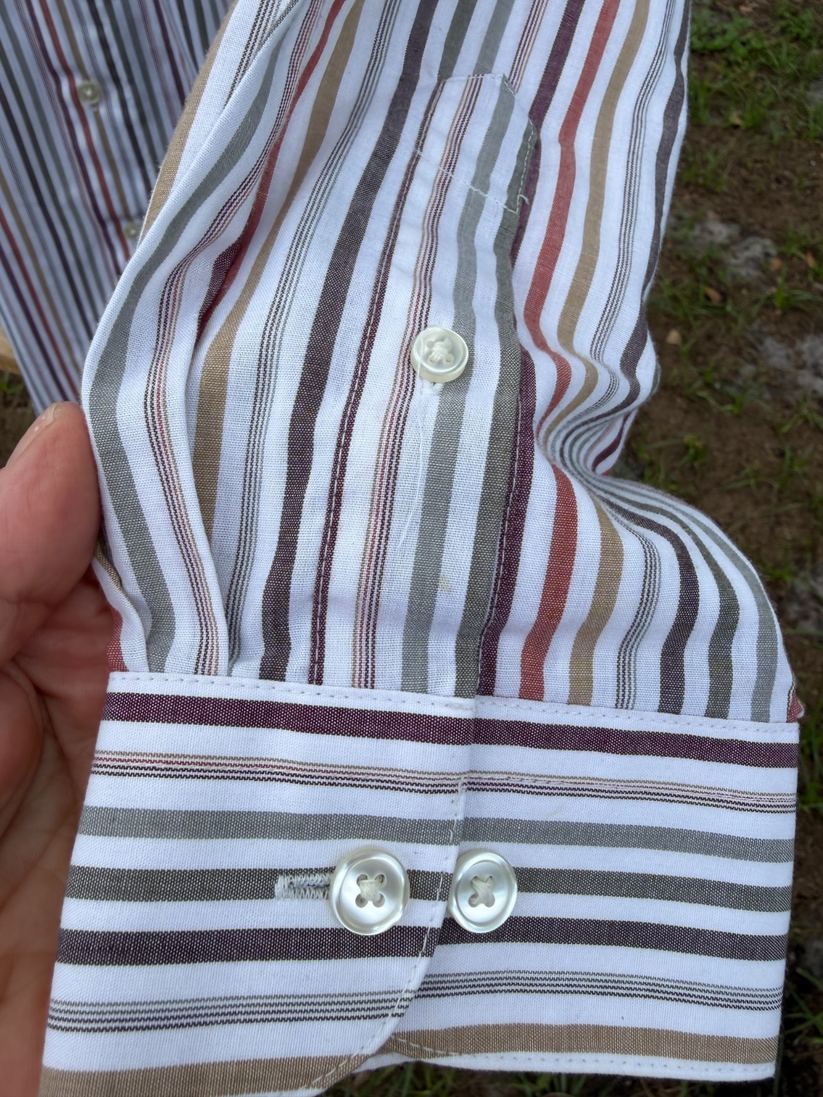 Van Heusen Men’s Large 16-16 1/2 Long Sleeve Striped Wrinkle Free Shirt