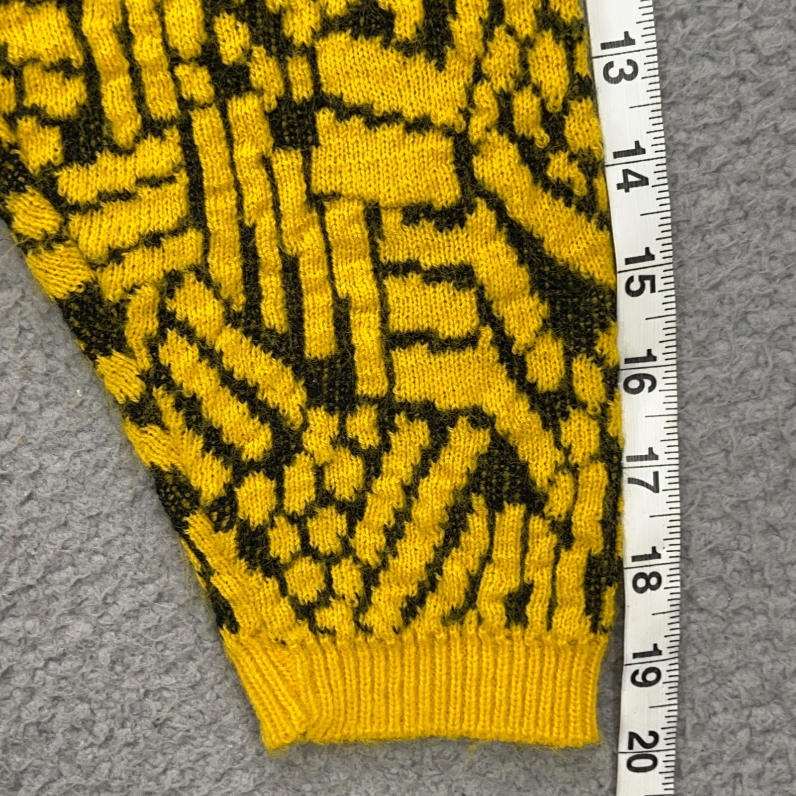 Alberoy Cardigan Sweater Womens Medium Yellow Geometric Vintage Hipster Retro