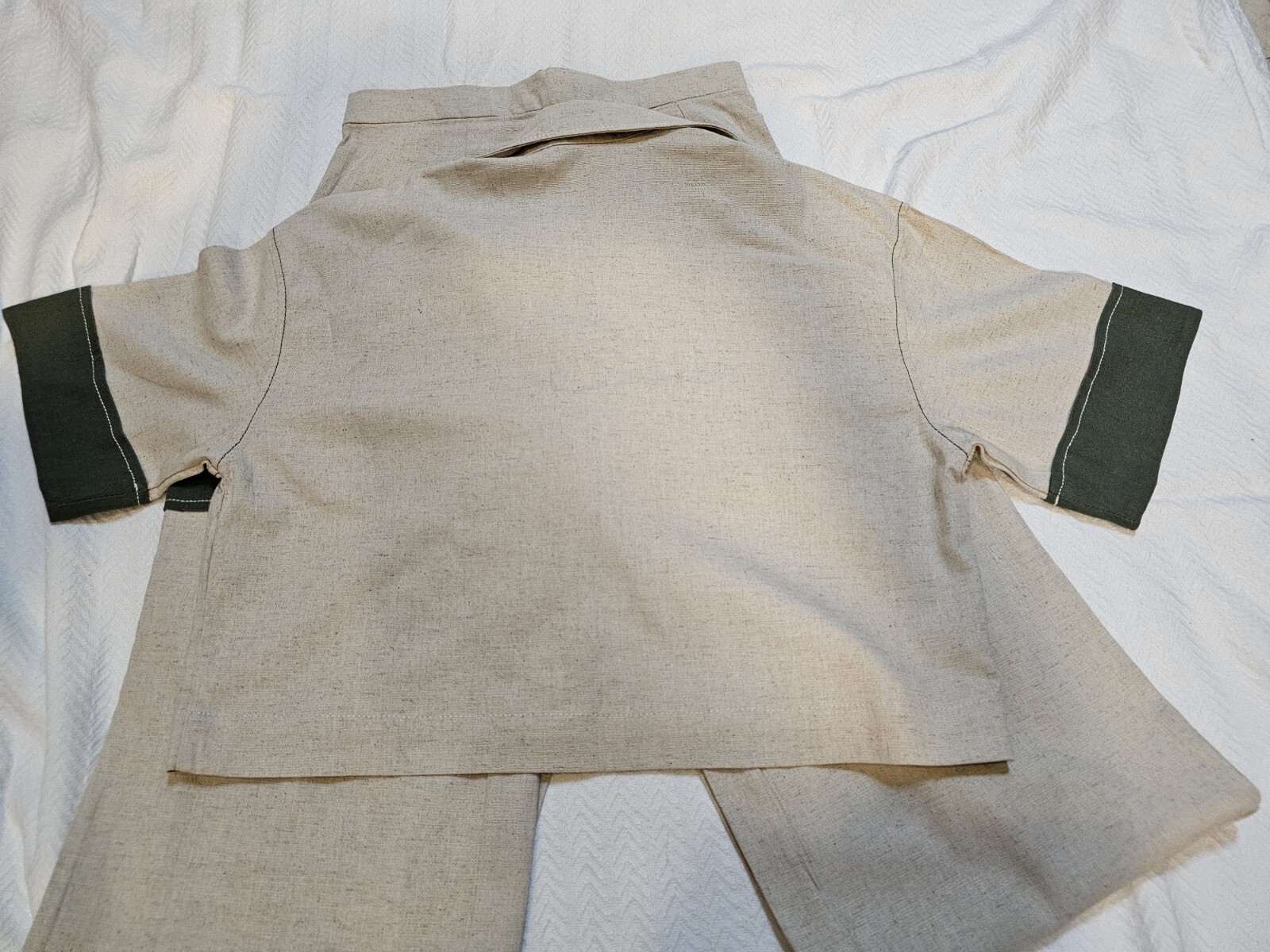 SET Olivia and Elisa Exclusive Tropicia Beige Pants and Shirt Outfit Size S
