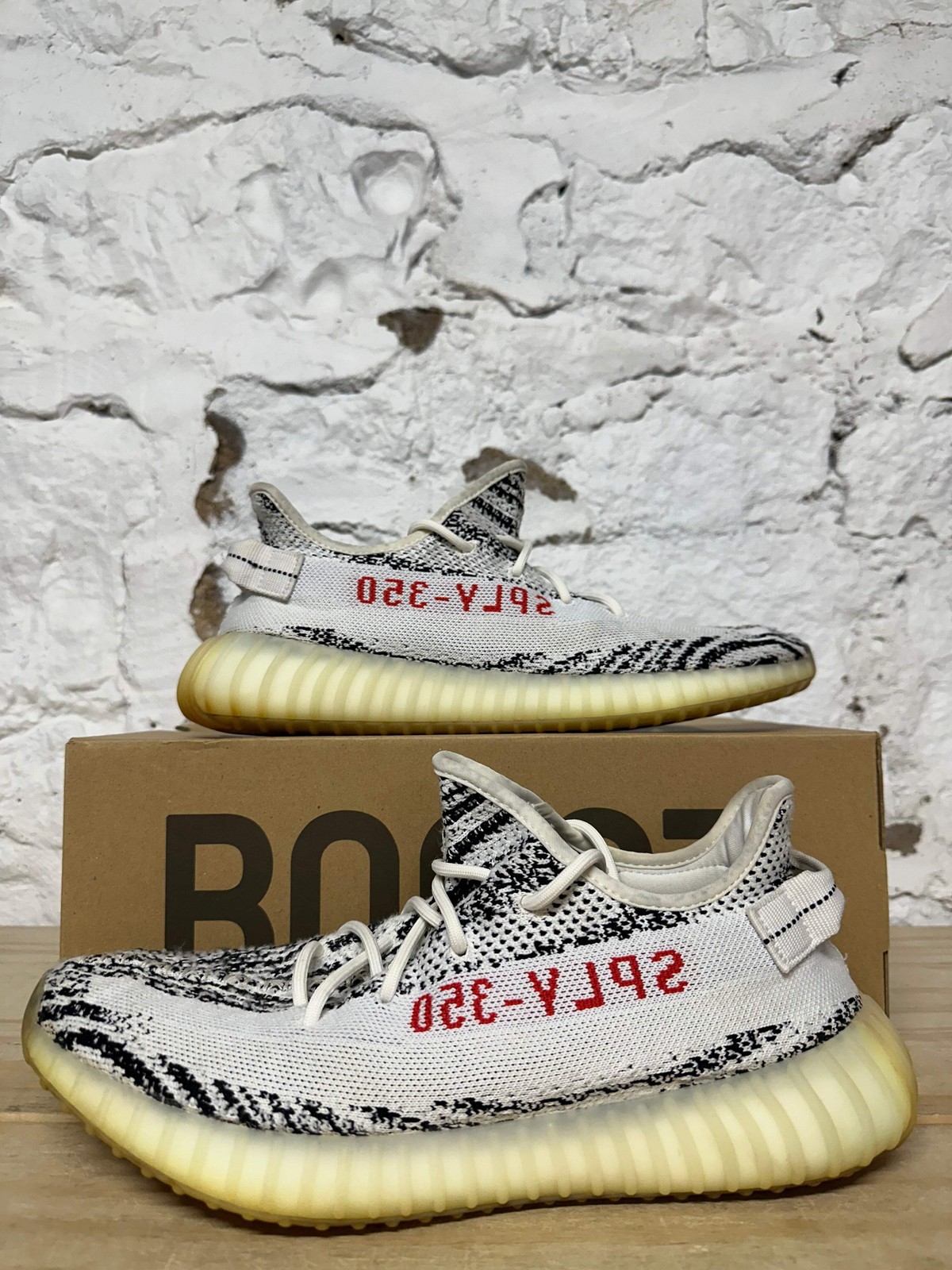 Adidas Yeezy Boost 350 V2 ‘Zebra’ Men’s Size 12 Pre-owned Sneakers CP9654