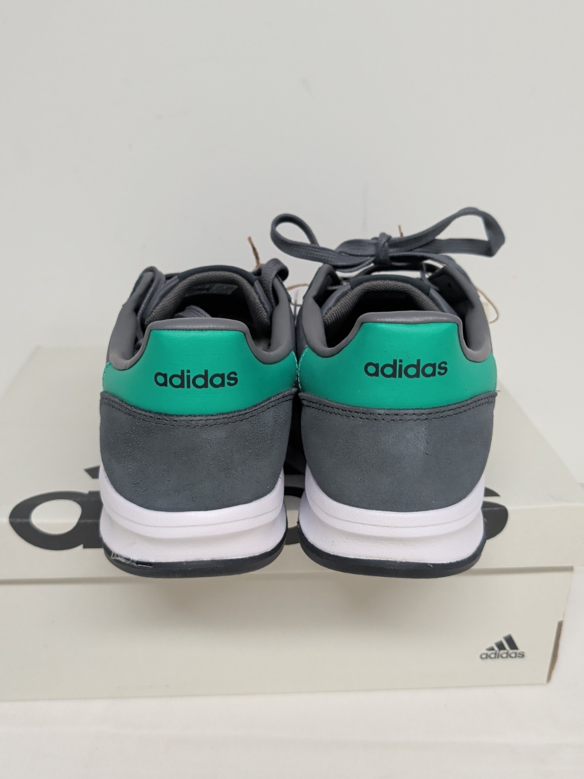 adidas Run 70s 2.0 JI4921 Gray Green White Lace Up Athletic Sneaker Men 11.5 New