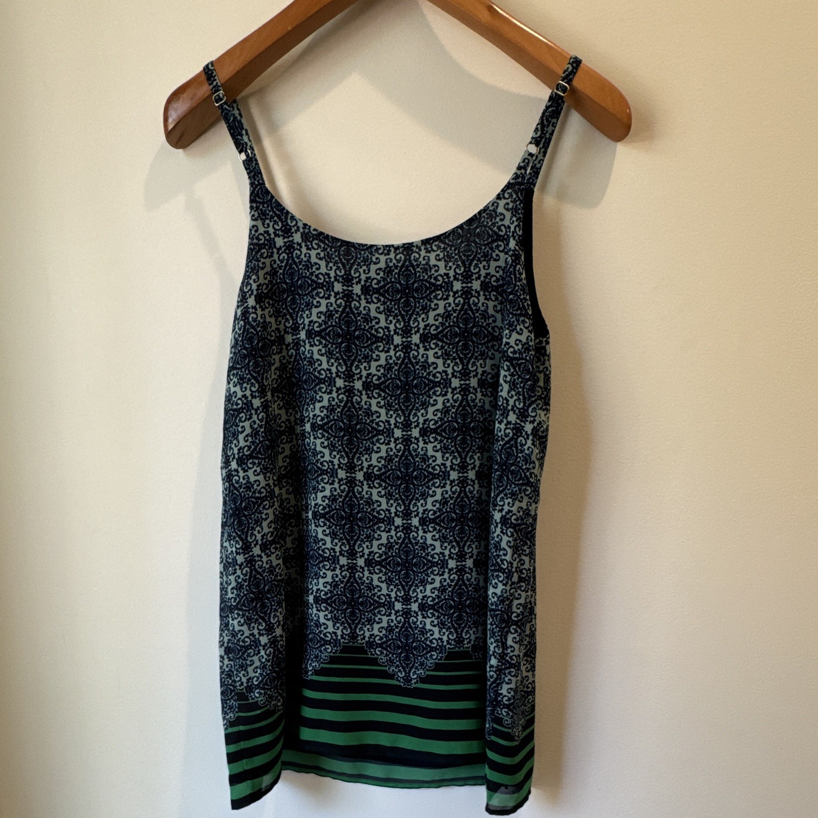 CAbi 100% Polyester Chiffon Damask Scoop Neck Lined Cami Tank Women’s S
