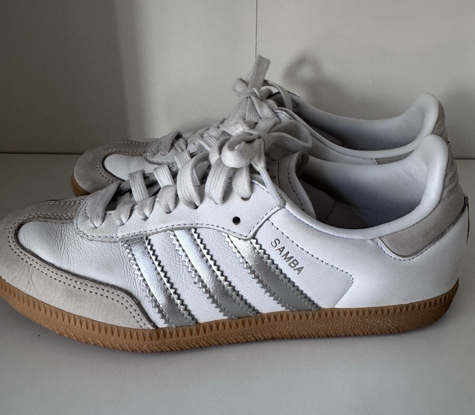 adidas Samba OG Low Top Sneaker White/Gray/Silver Gum Rubber Sole JI2725