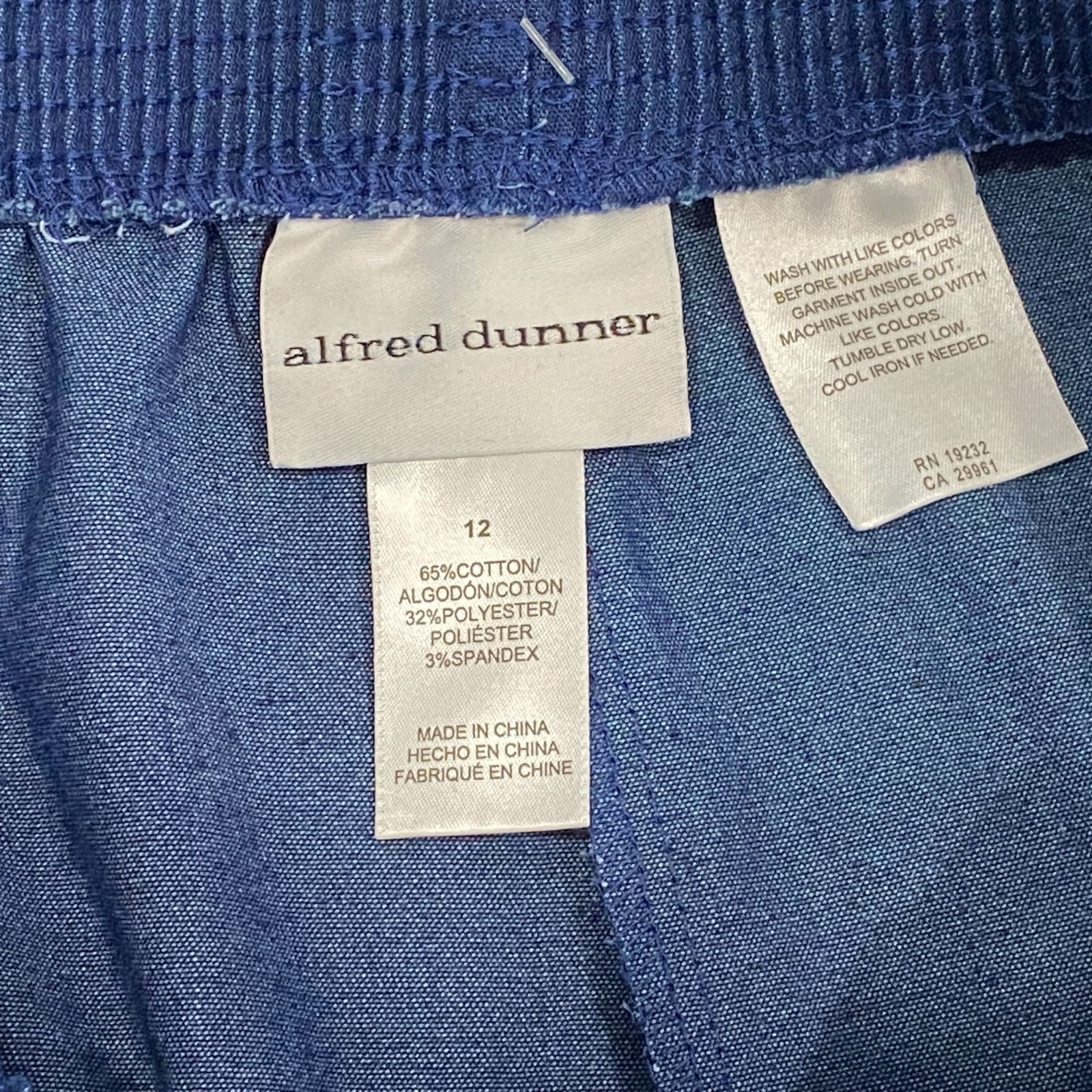 Alfred Dunner Capri Pants Size 12 Comfort Waist Classic Fit Navy Blue Stretch