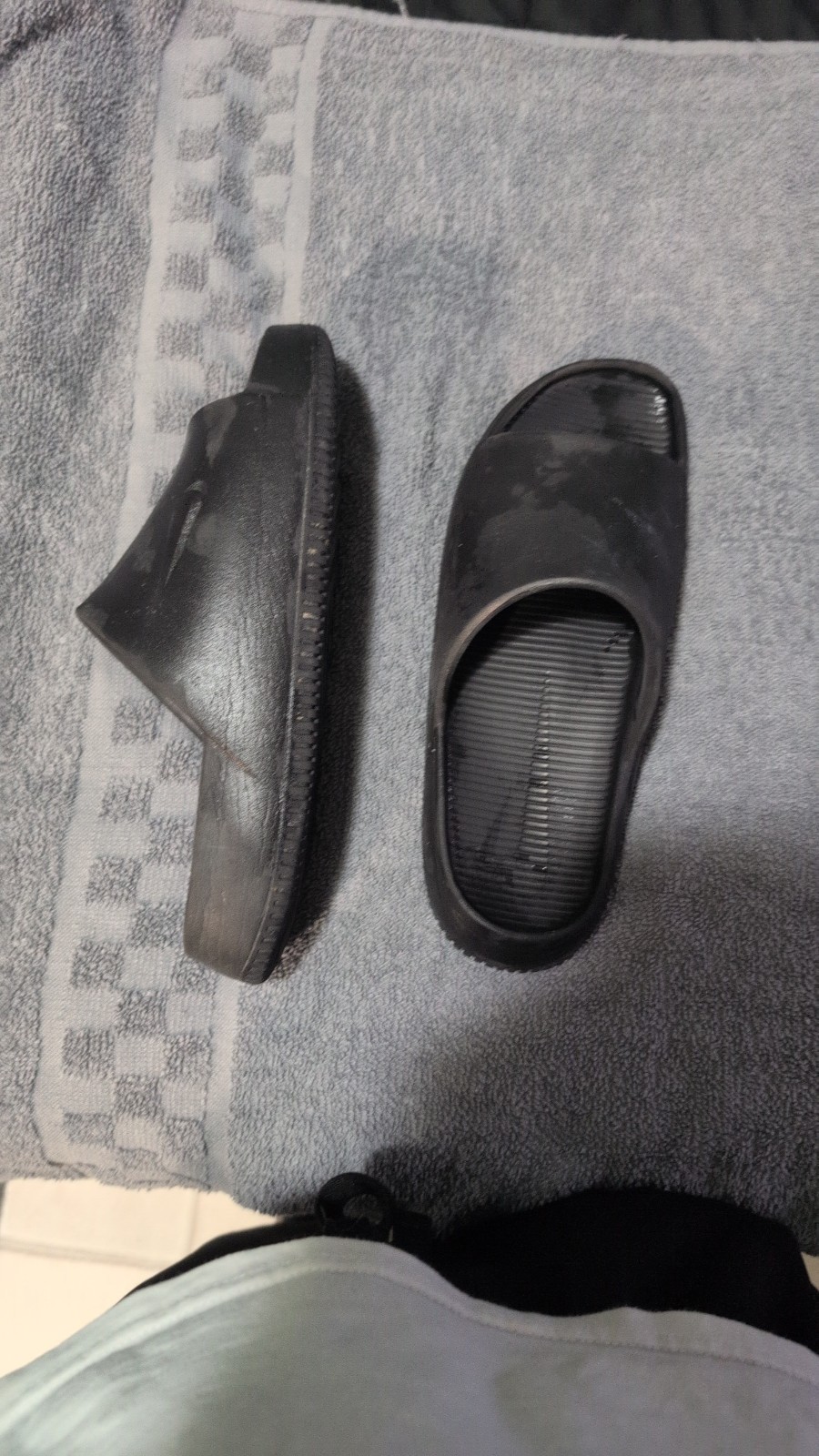 Nike Men’s Black Slide Sandals Slip On Solid Rubber Open Toe US 12