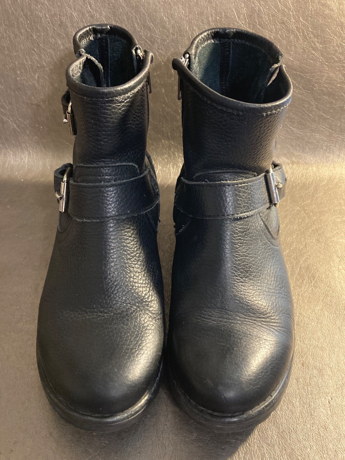 Steve Madden Black Leather Moto Ankle Boots Buckle Accent Side Zip Size 9.5
