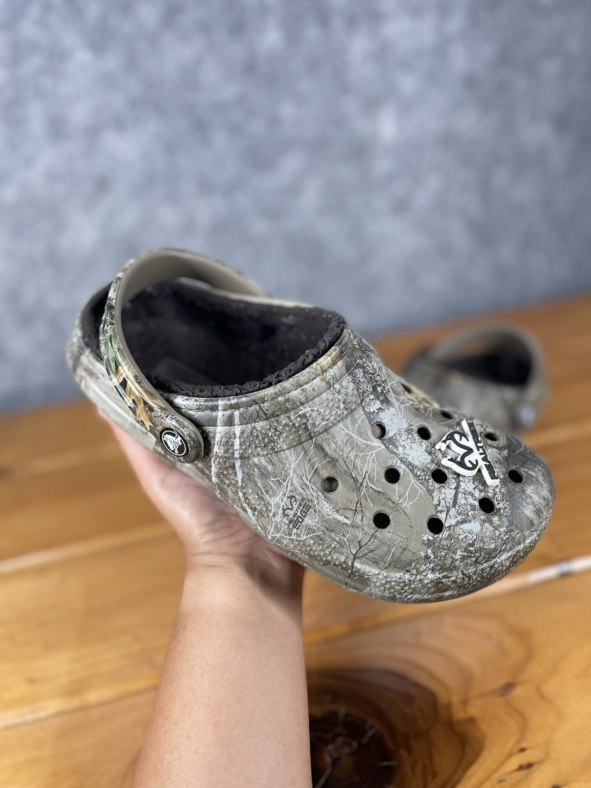 Crocs Classic Lined Realtree Edge Clogs 205377-280 Womens Size 7 Mens Size 5
