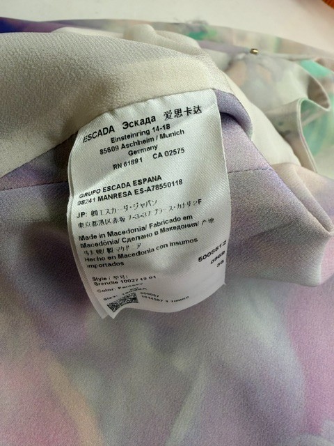 Escada Jacket Blazer 100% Silk Floral EU 36 US 4 Ivory Pastel Hook Front