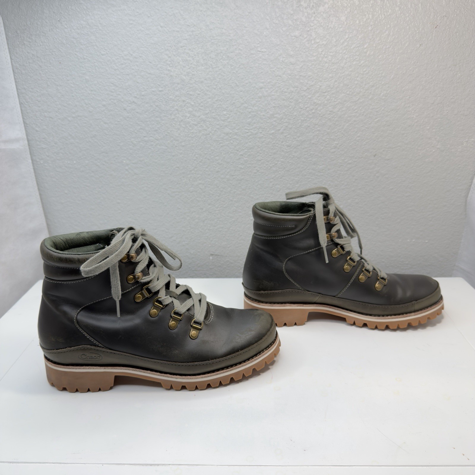 Chaco Fields WP Women’s Hiking Boots Olive Green Leather Waterproof Size 8.5