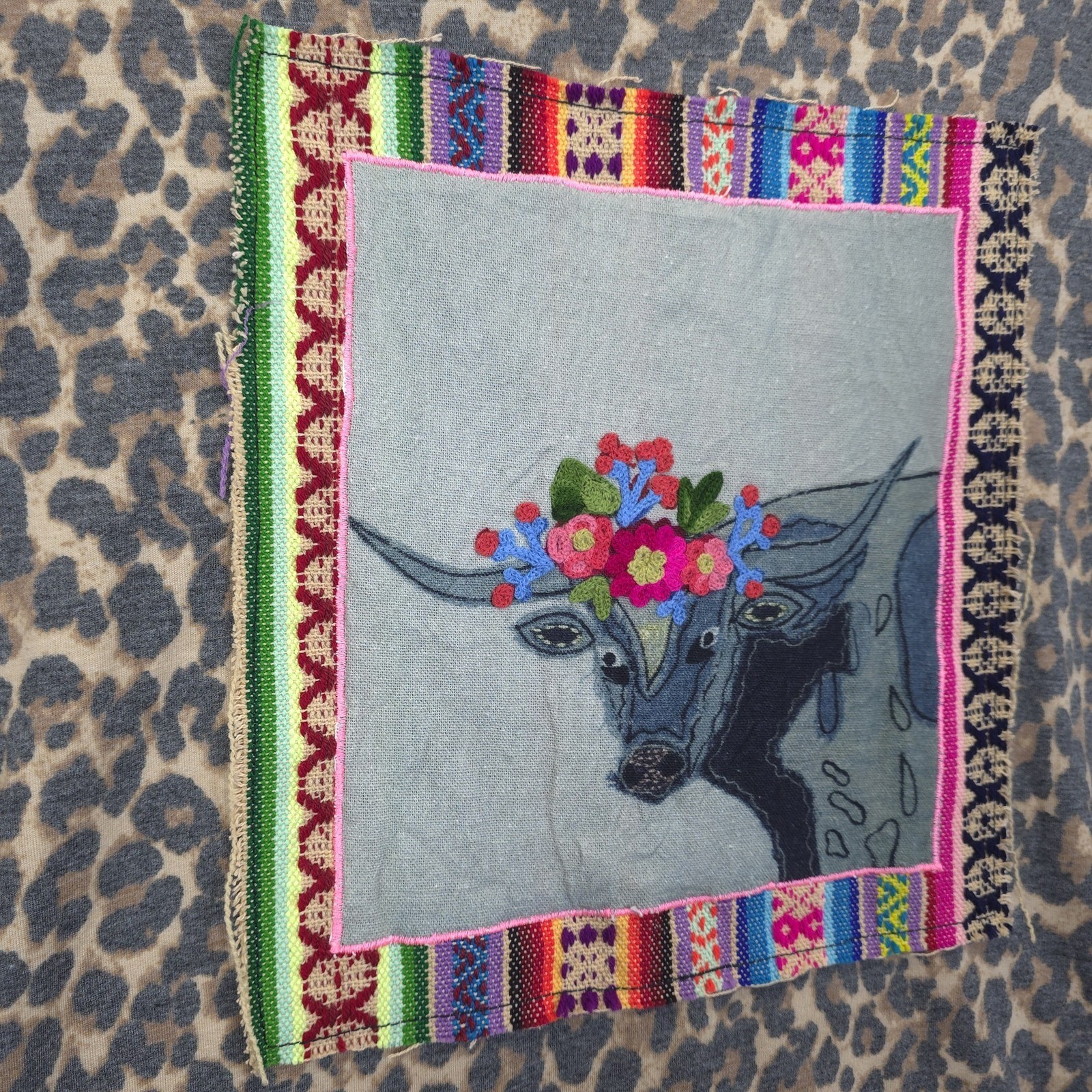 Queen Bee’s Womens XL Dolman Sleeve Leopard Top Folk Art Cow Patch Boho Western