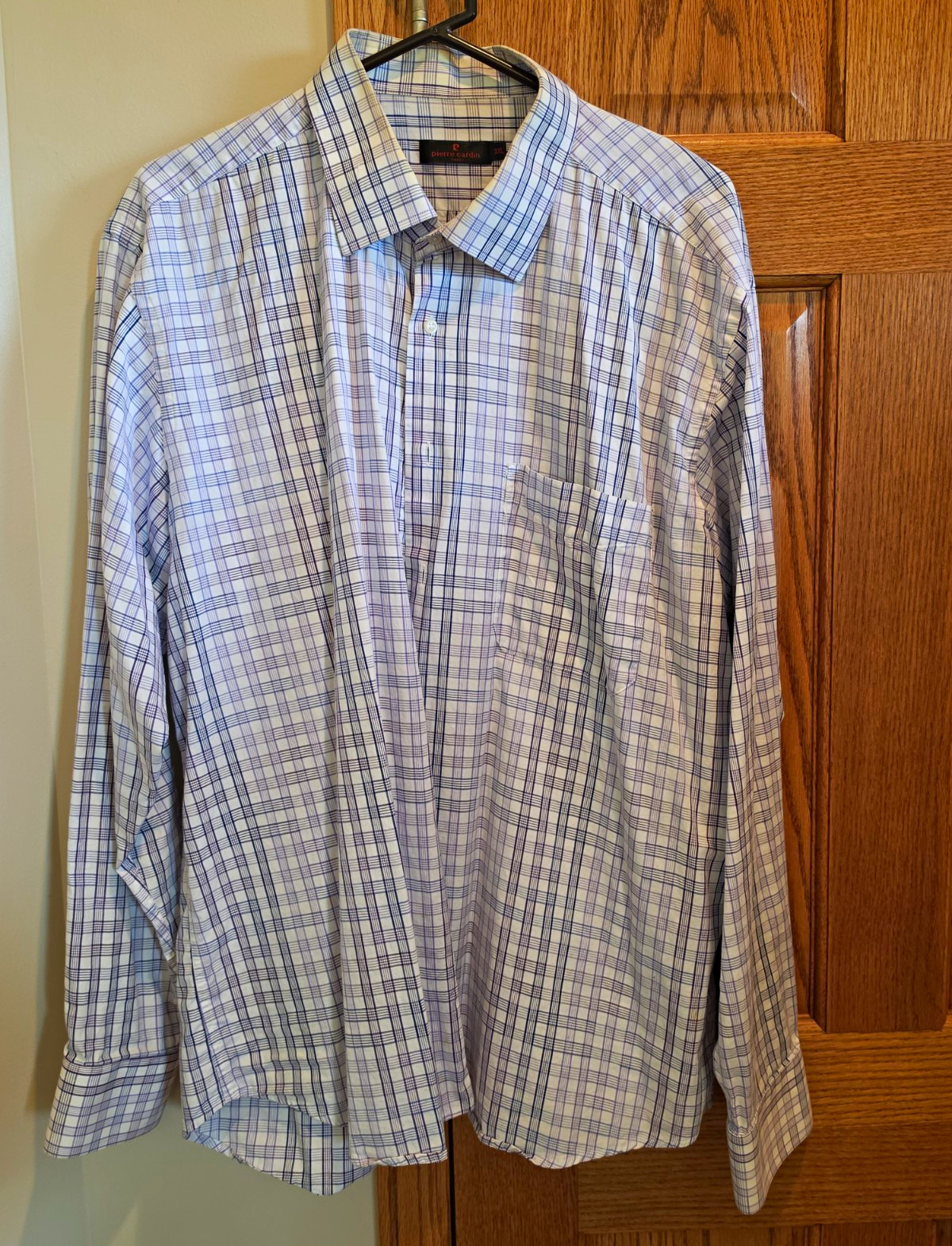 Dress Shirts Xl Men Van Huesen, Chaps,etc . Sizes And Brand In Pictures.