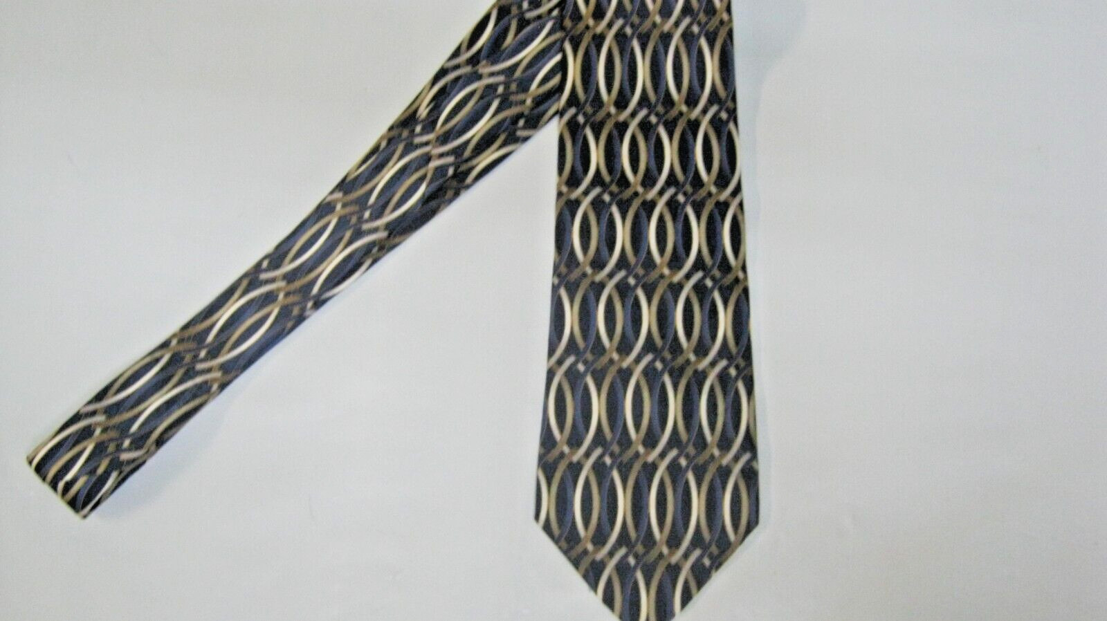 Ketch black blue beige geometric tie 56 x 3.75 Necktie 15981