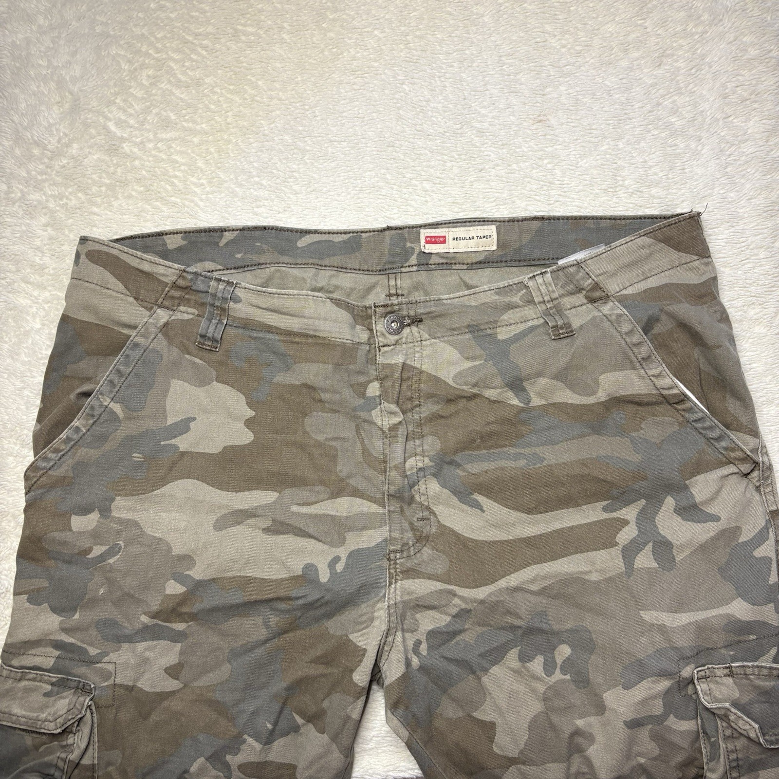 Men’s Wrangler Cargo Pants Camo 40×30 Regular Taper 98% Cotton 2% Elastane Work