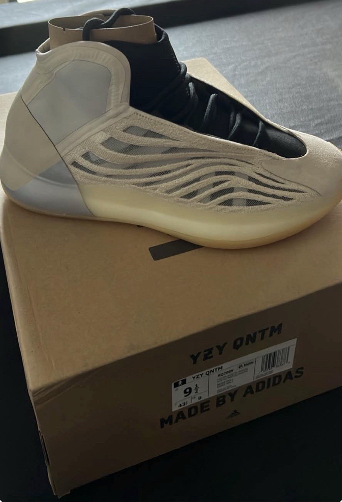 adidas Yeezy Quantum Mist Slate Sz 9.5M