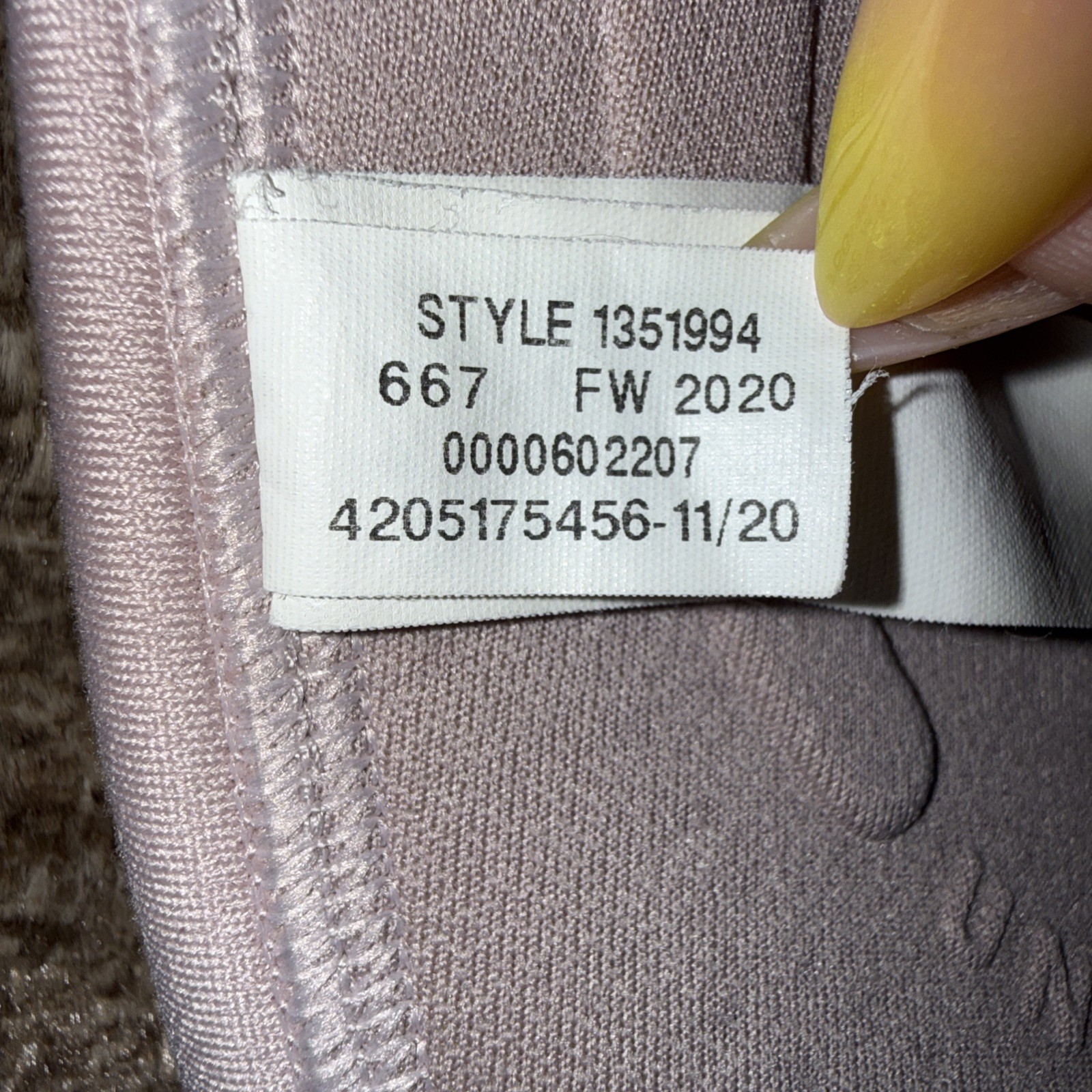 Pre Owned Under Armour Nude Beige Crossback Fitted Sports Bra Logo Large L