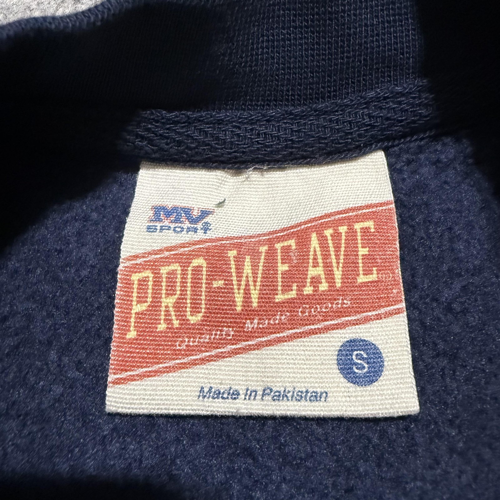MV Sport Sweatshirt Mens Small Blue Ridge Haven Fleece Graphic Crewneck