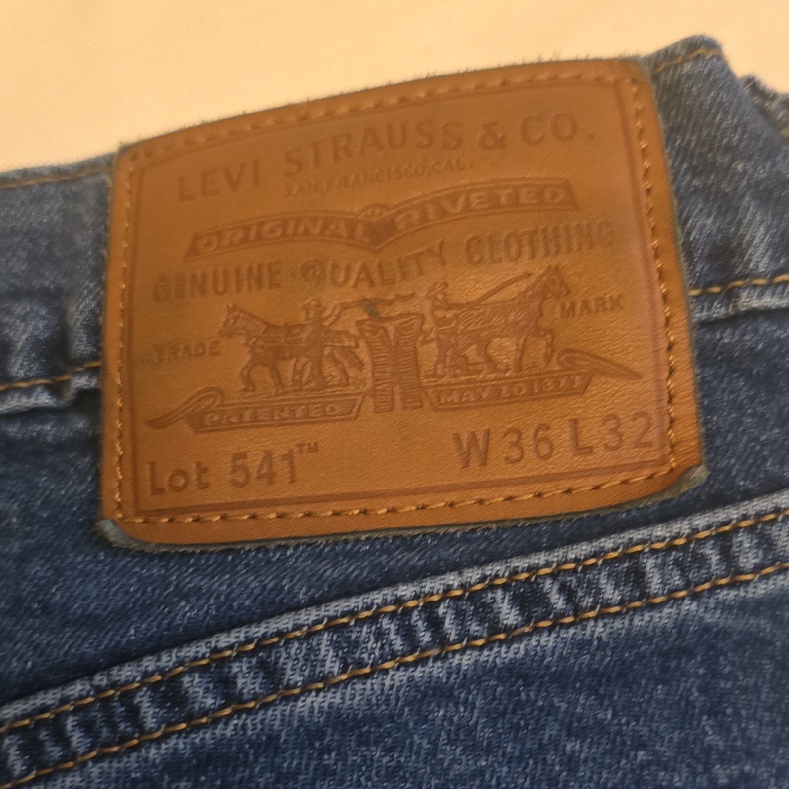 Levi’s Premium Men’s Athletic Taper Waterless Medium Wash Blue Denim Jeans