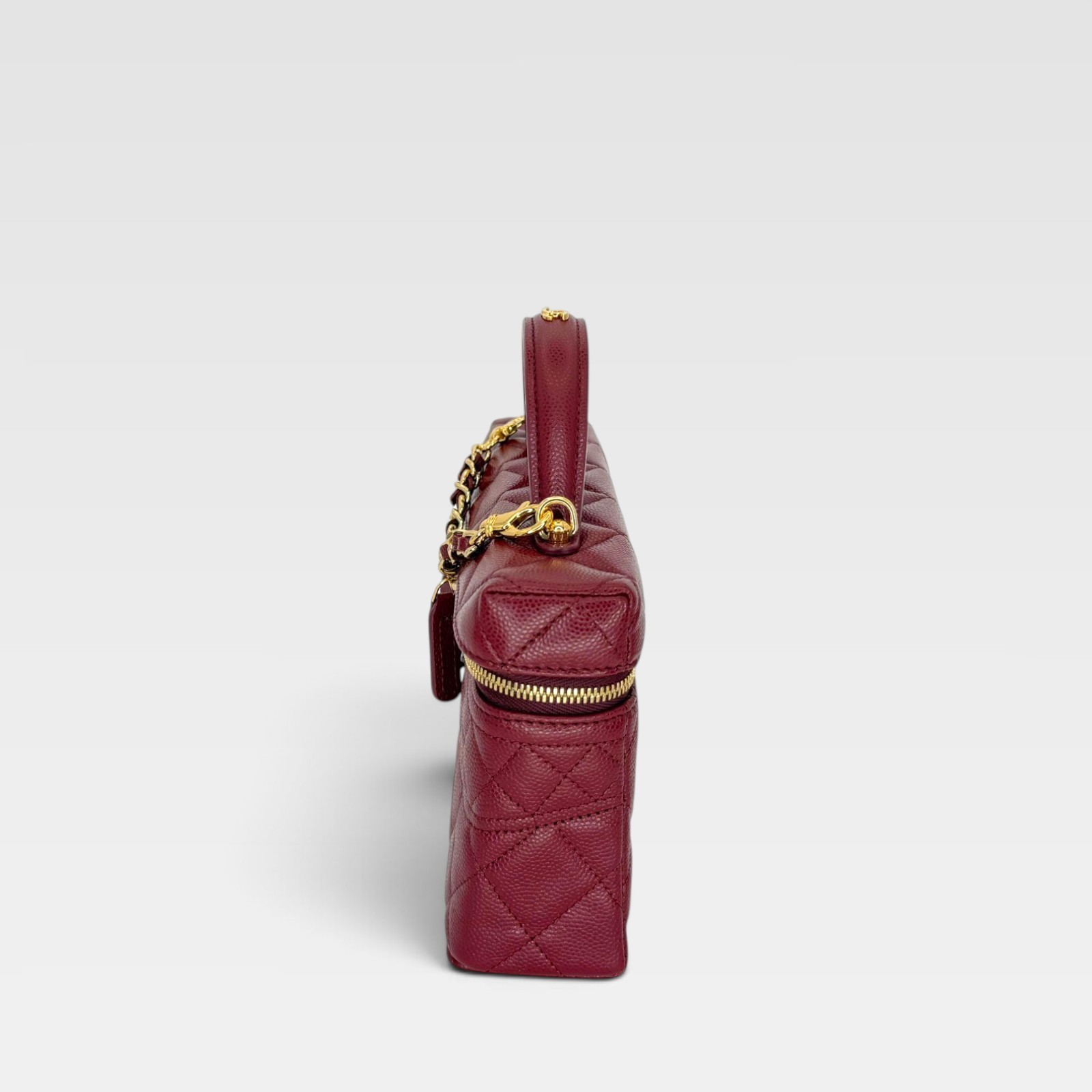 Chanel Vanity with Chain Burgundy Caviar Calfskin Gold Hardware