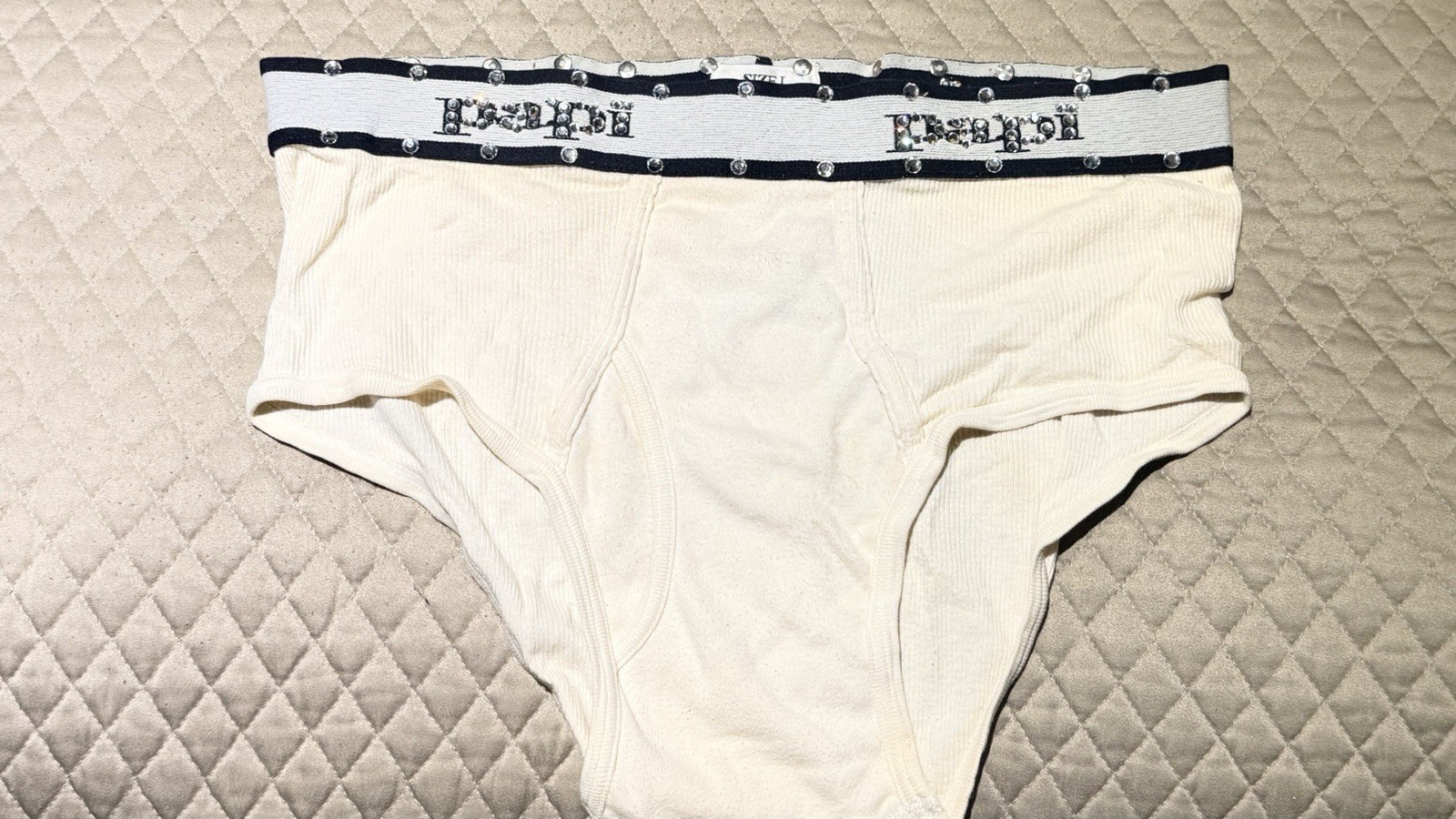 Papi Men’s Rhinestone Low Rise Briefs Size L Cream 100% Cotton Embellished