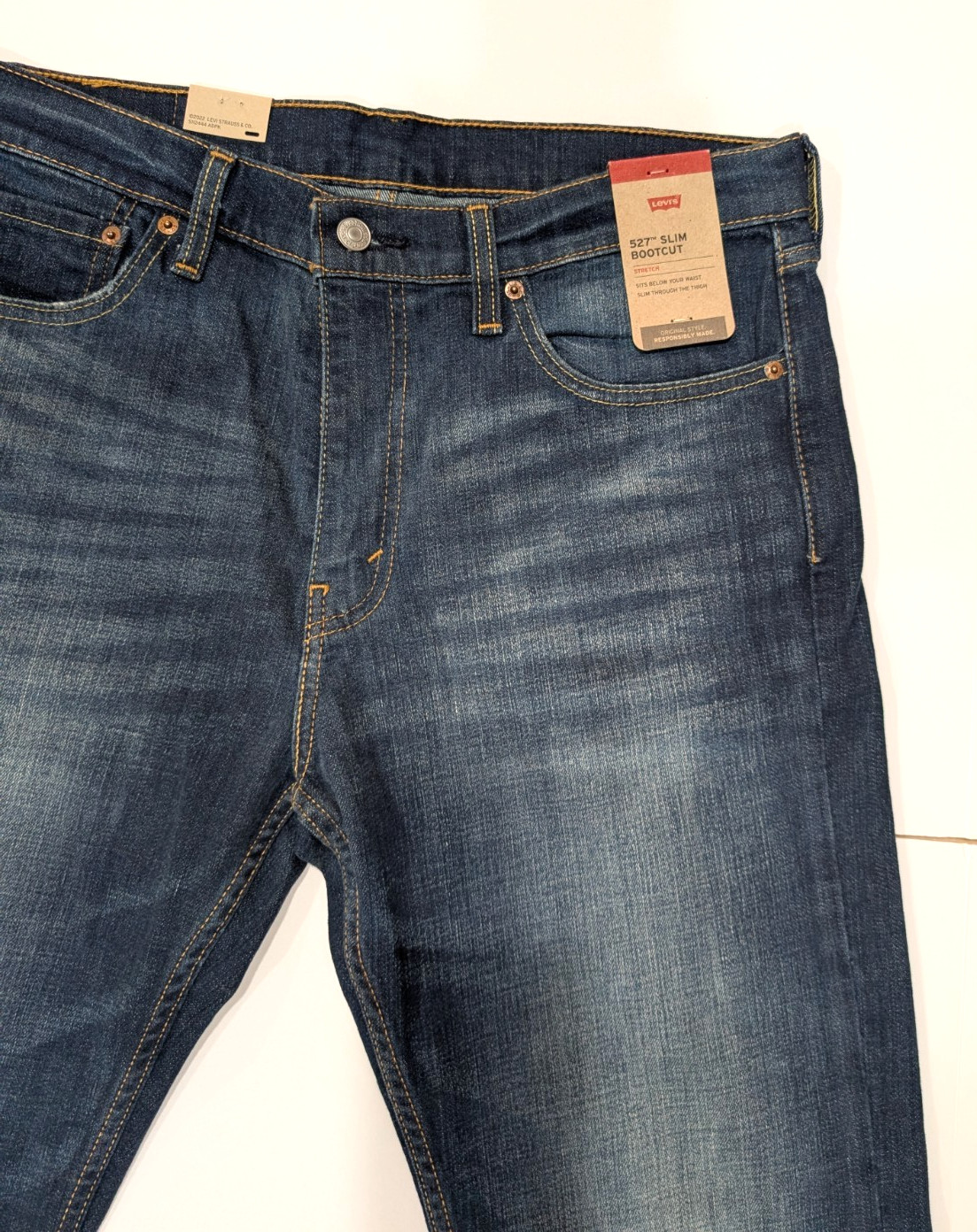 NEW Men’s Levi’s 527 Slim Bootcut Jeans Dark Wash Blue Size 34×34 NWT Ships Free